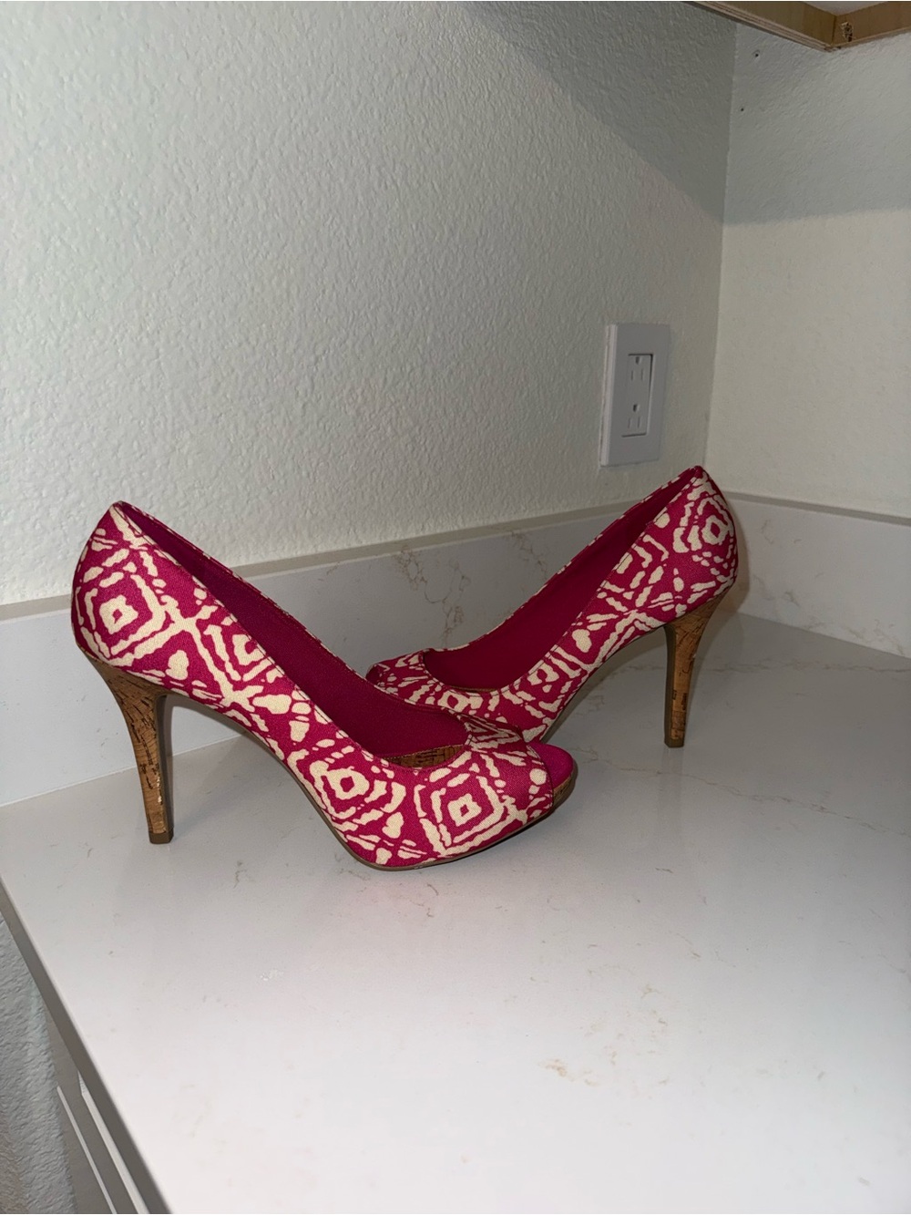 Christian Siriano Women's Pink Patterned High Heel Pumps